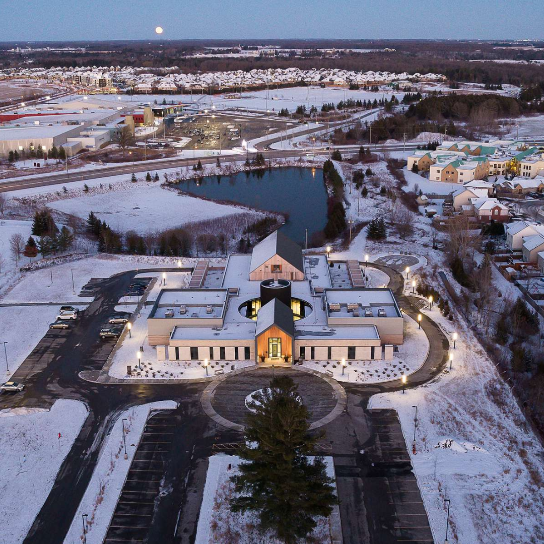 22 Overhead drone shot of The Gies Family Centre, Hospice Waterloo Region